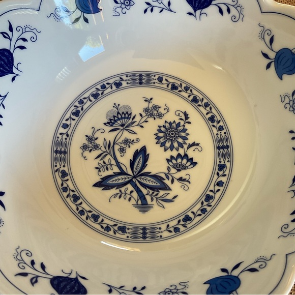 SMCS Porzellanfabrik Tirschenreuth Bavaria Blue Onion Serving Bowl - Picture 2 of 7
